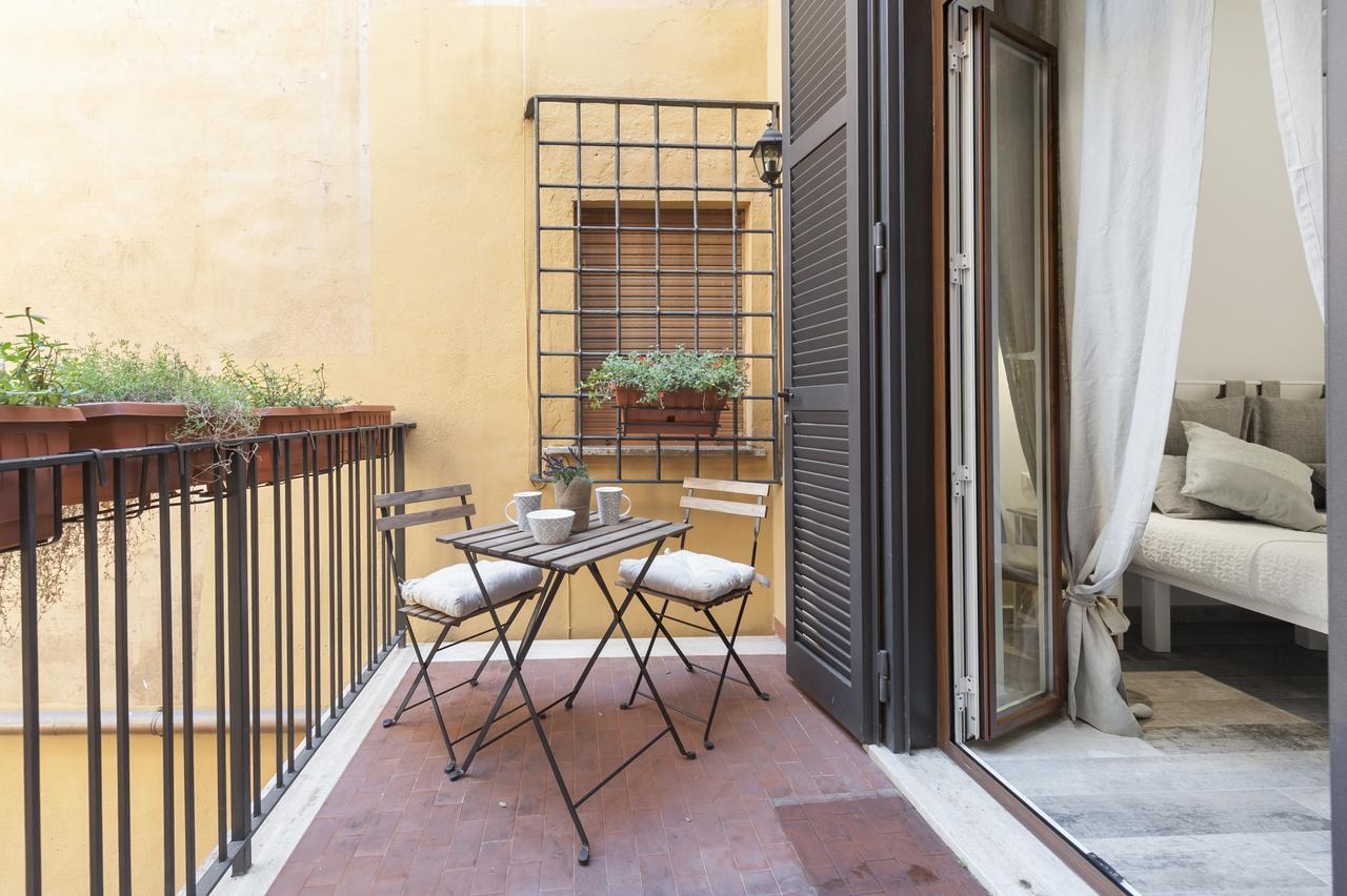 Awesome Duplex In Campo De' Fiori Area Apartment Rom